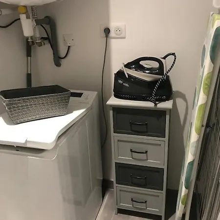 D'une Avec Vue Sur La Balcon Et Wifi A Apartmán